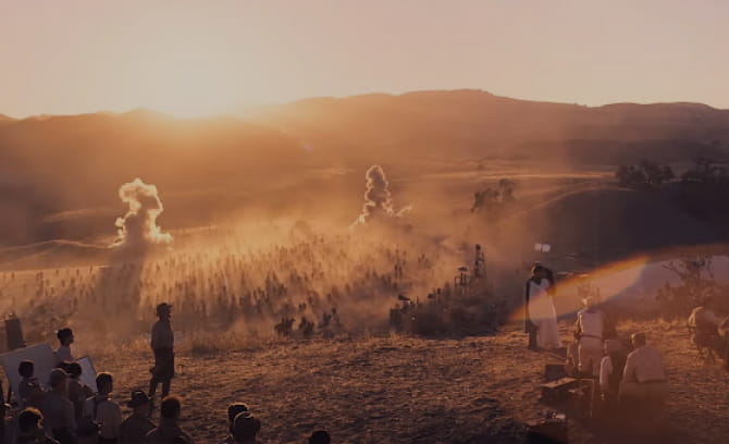 Champ de blé avec des corbeaux